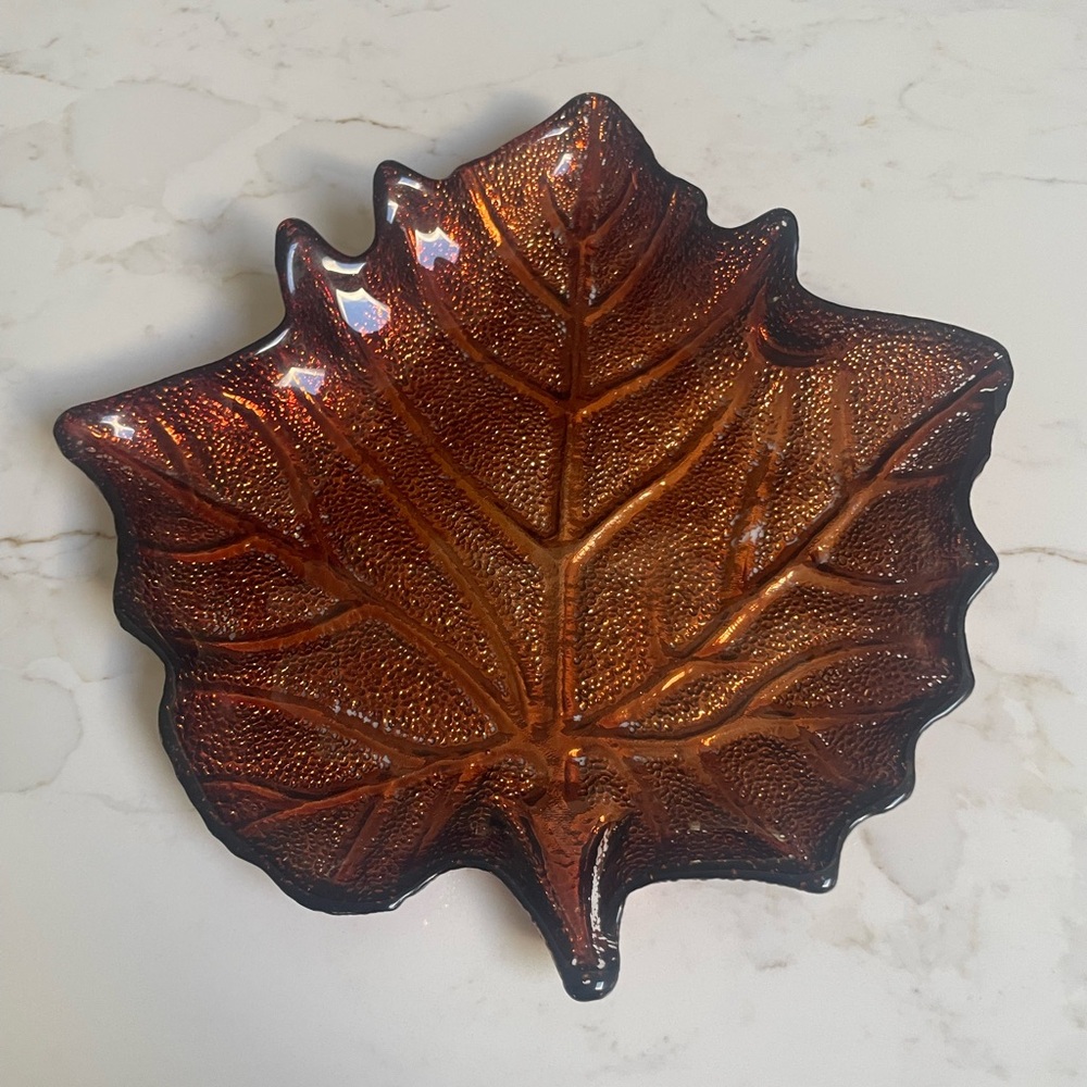 Vintage Maple Leaf Decorative Dish. Rust coloured. Ideal for candy/serving